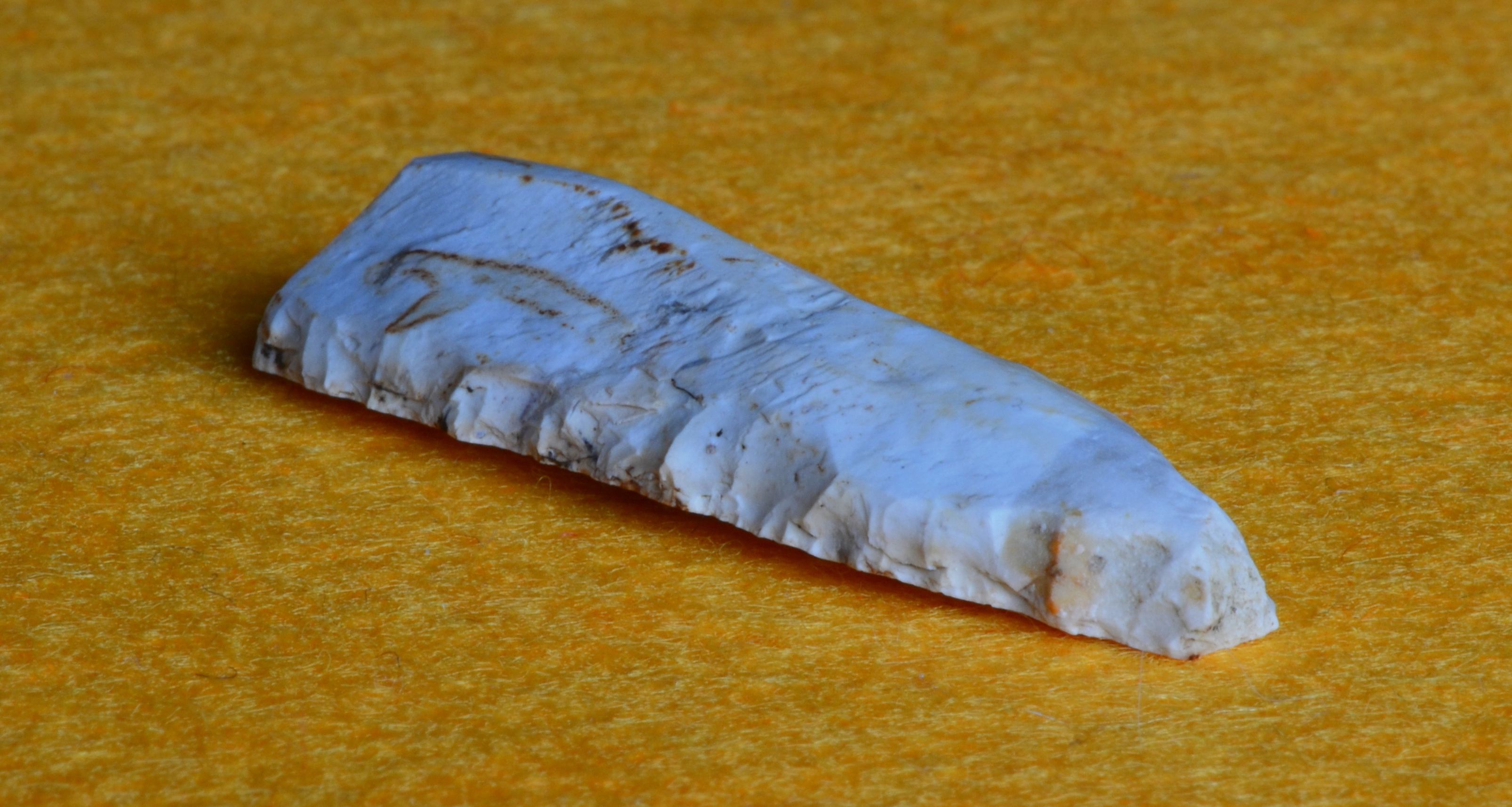Rezent gebrochenes Spandolchfragment