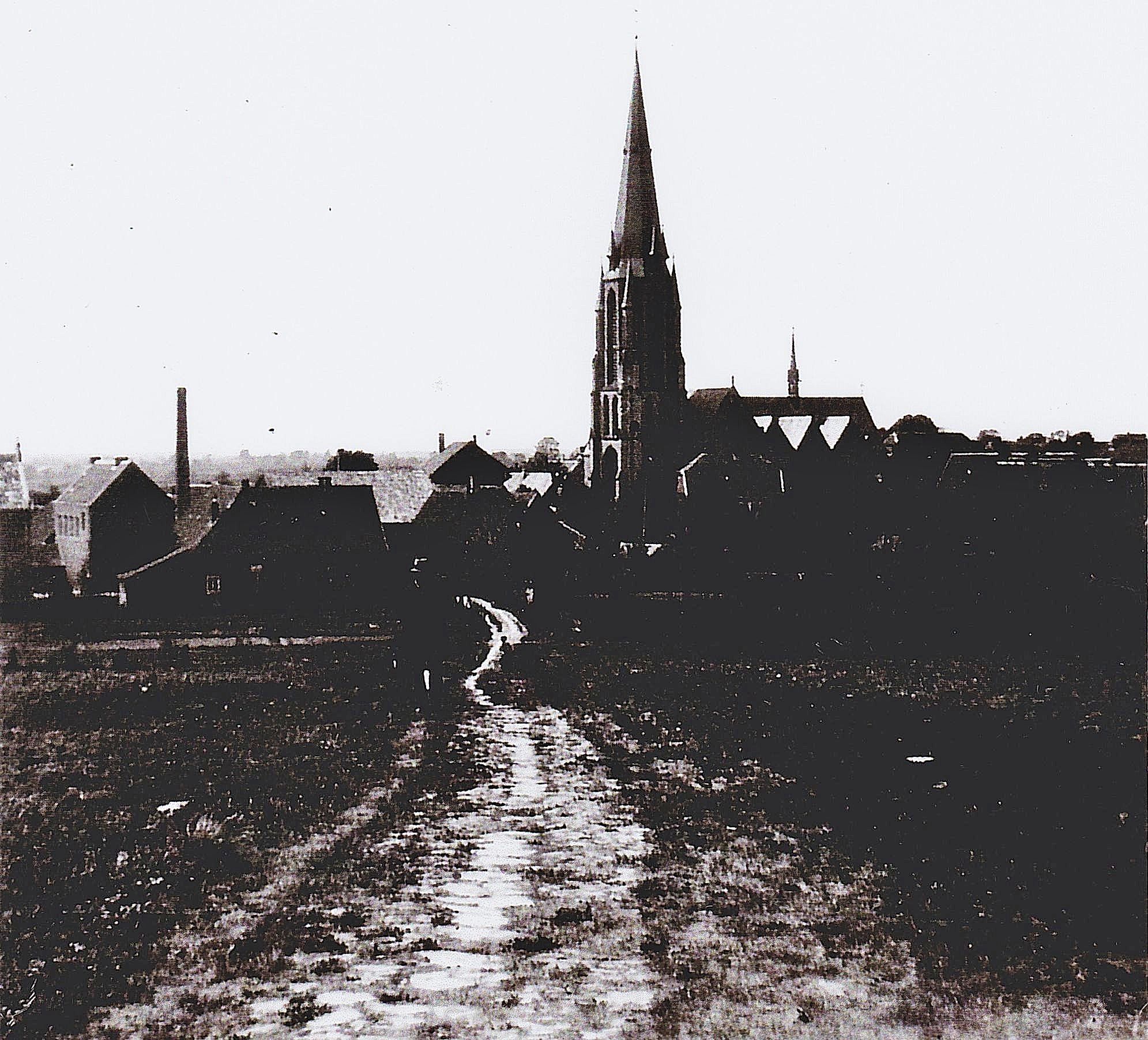 Trittsteine als Wegbefestigung entlang der B54 von Münster nach Altenberge